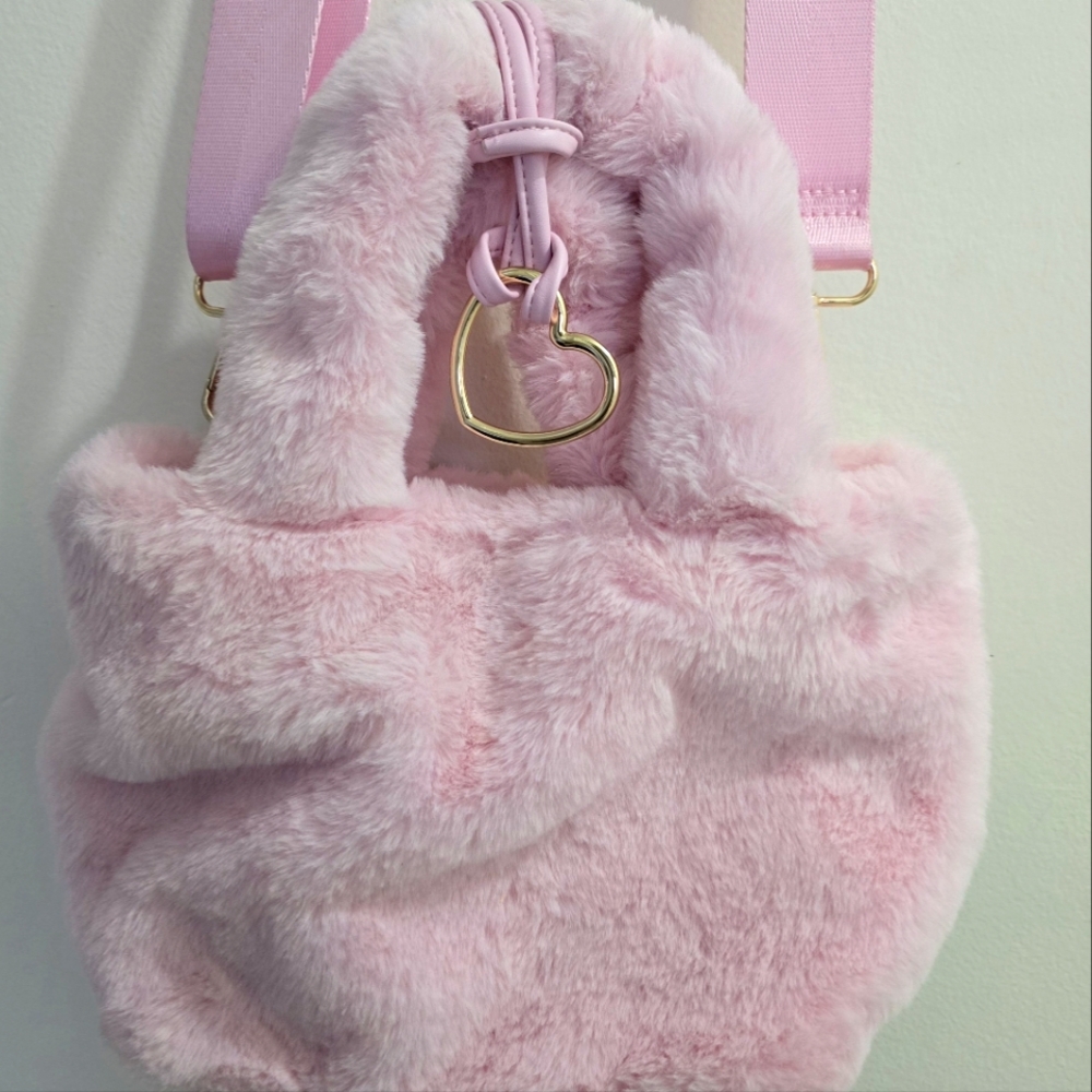 ☆ Icing Pink and Gold Shoulder Bag with Plush Texture and Rounded Shape - Picture 3 of 15